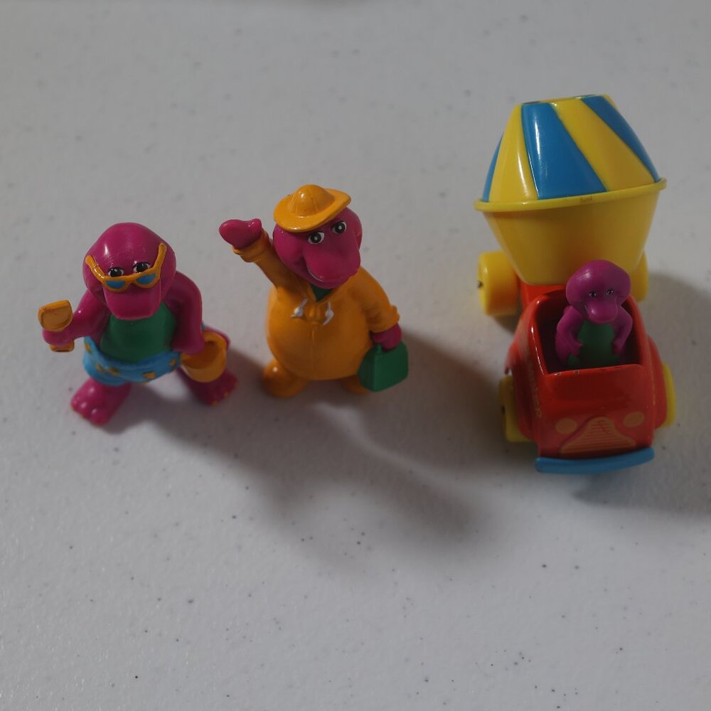 Lot of 3 Barney Toys Figure 1993 Vehicle Mixer PVC Beach and Friends
